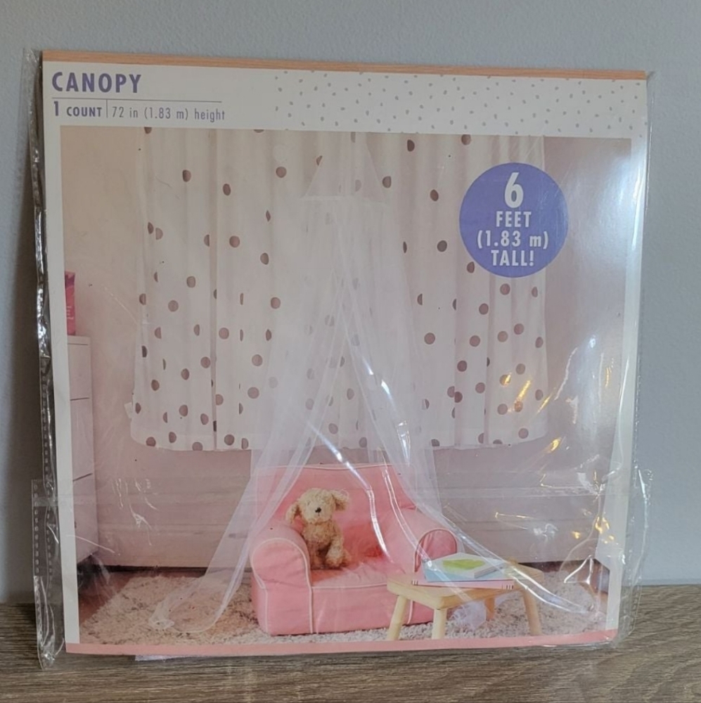 NWT, netted canopy